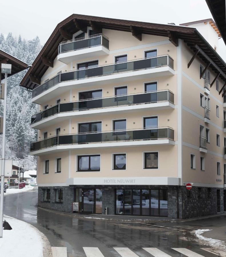 Hotel Neuwirt Цель-ам-Циллер Экстерьер фото